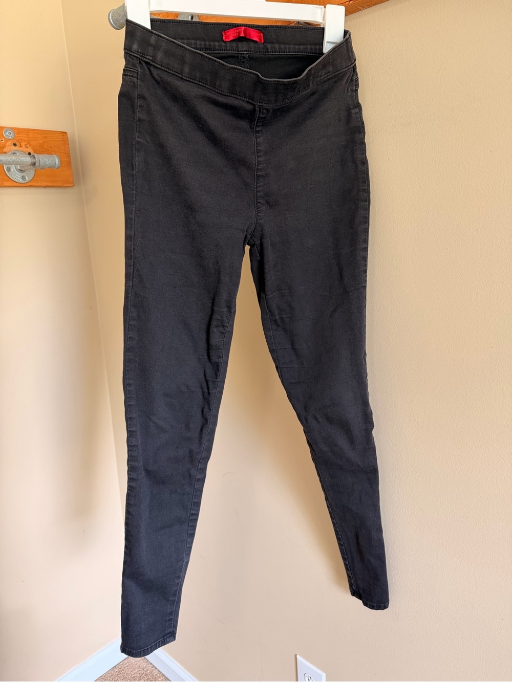 Jennifer Lopez Black Skinny Jeggings